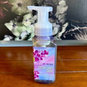 NEW COTTON CANDY GRAPE Foaming Hand Soap Bath & Body Works